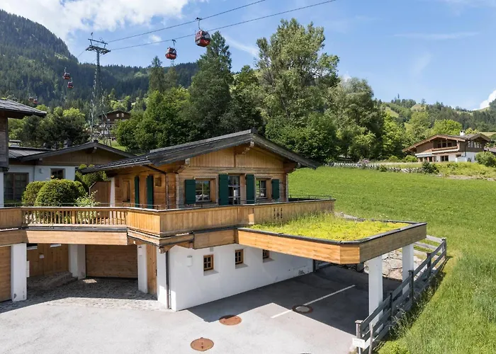 Ski-in-ski-out Asten By Alpine Host Helpers Apartment