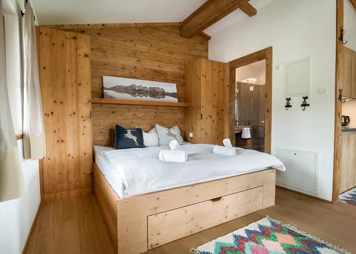 Ski-in-ski-out Asten By Alpine Host Helpers Kitzbühel